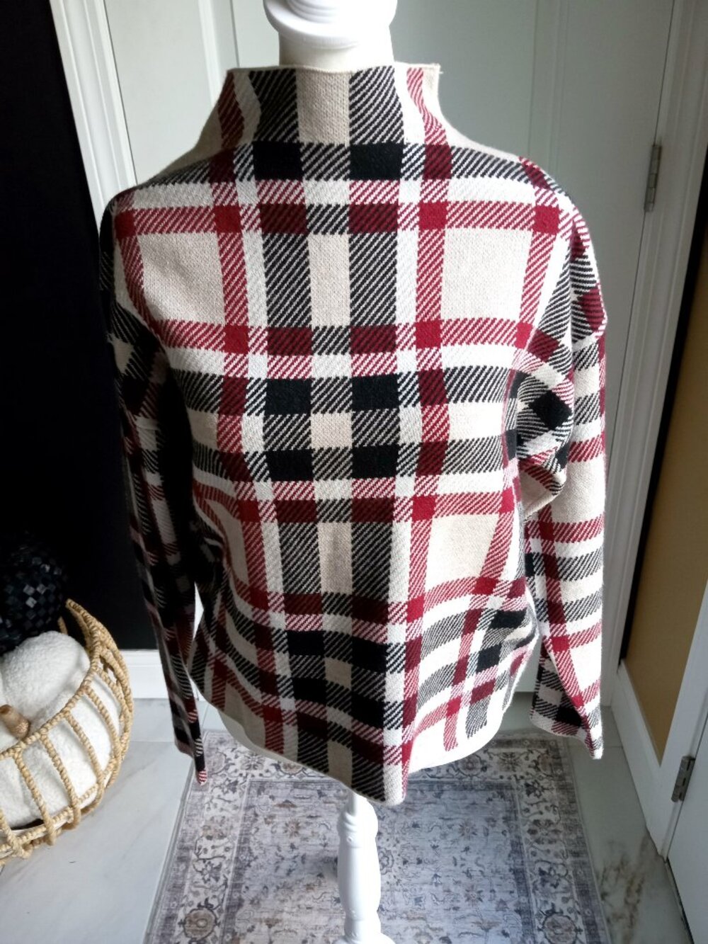 MAX STUDIO Luxury Vibes MOCK NECK SWEATER SZ M